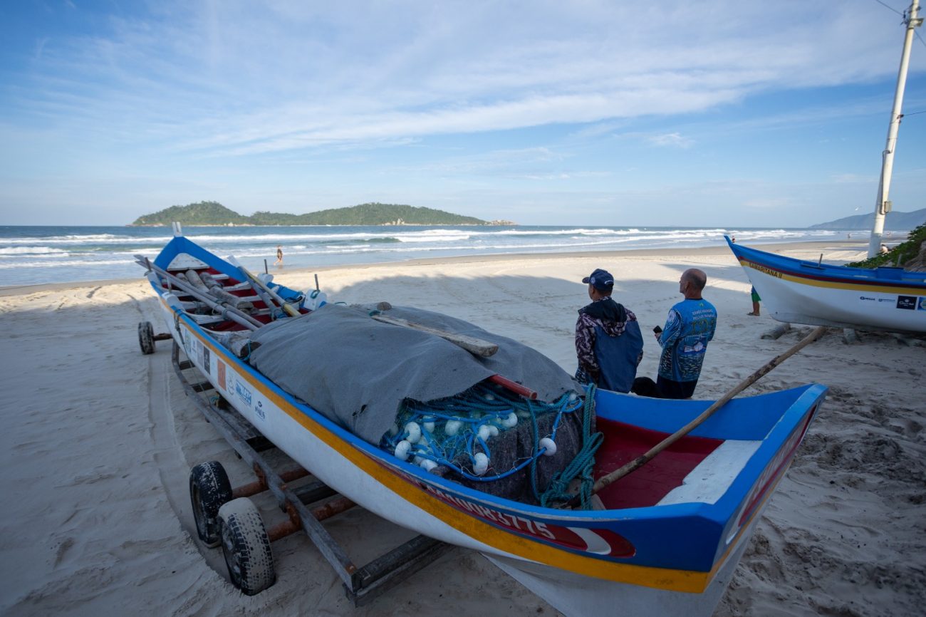 Barcos estão prontos para a pesca da tainha em Florianópolis, mas peixes ainda não apareceram conforme esperado - Foto: Germano Rorato/ND Barcos estão prontos para a pesca da tainha em Florianópolis, mas peixes ainda não apareceram conforme esperado - Foto: Germano Rorato/ND