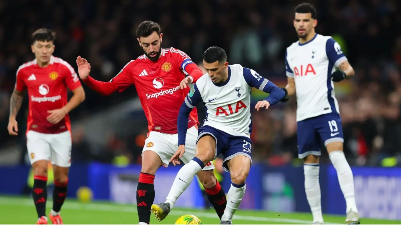 Tottenham e Manchester United Tottenham e Manchester United em duelo pela Premier League
