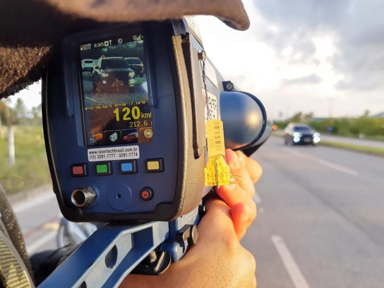 Vale multa ou suspensão da CNH? Justiça explica regra após infração em Blumenau