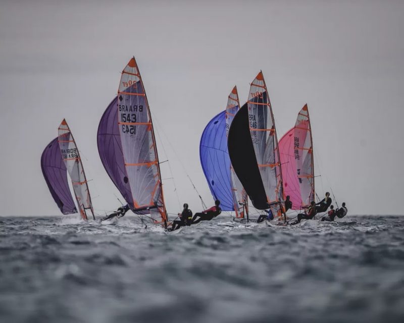 Barcos na água no 11º Campeonato Brasileiro da Classe 29er