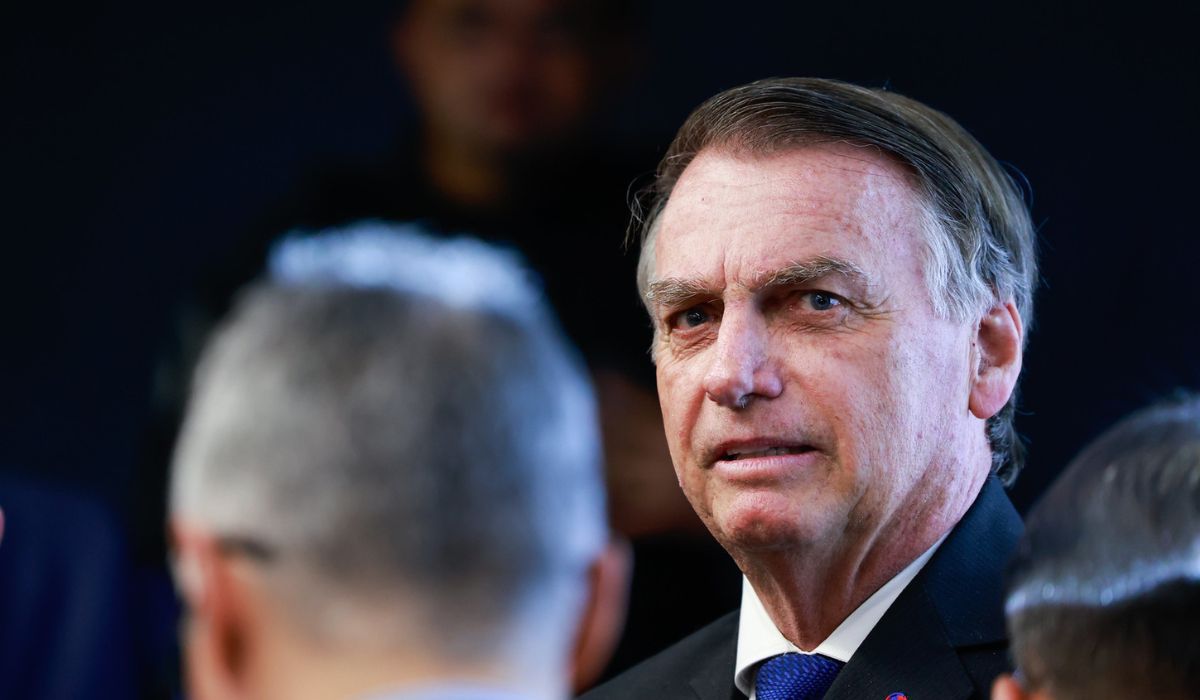 Interrogatório de Jair Bolsonaro acontece nesta terça-feira