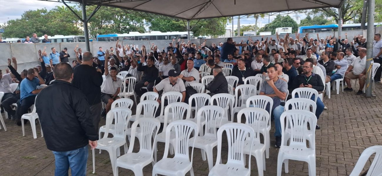Representantes do Setuf e do Sintraturb se reuniram na última semana para negociar o fim do estado de greve do transporte na Grande Florianópolis - Foto: Sintraturb/Reprodução/ND
