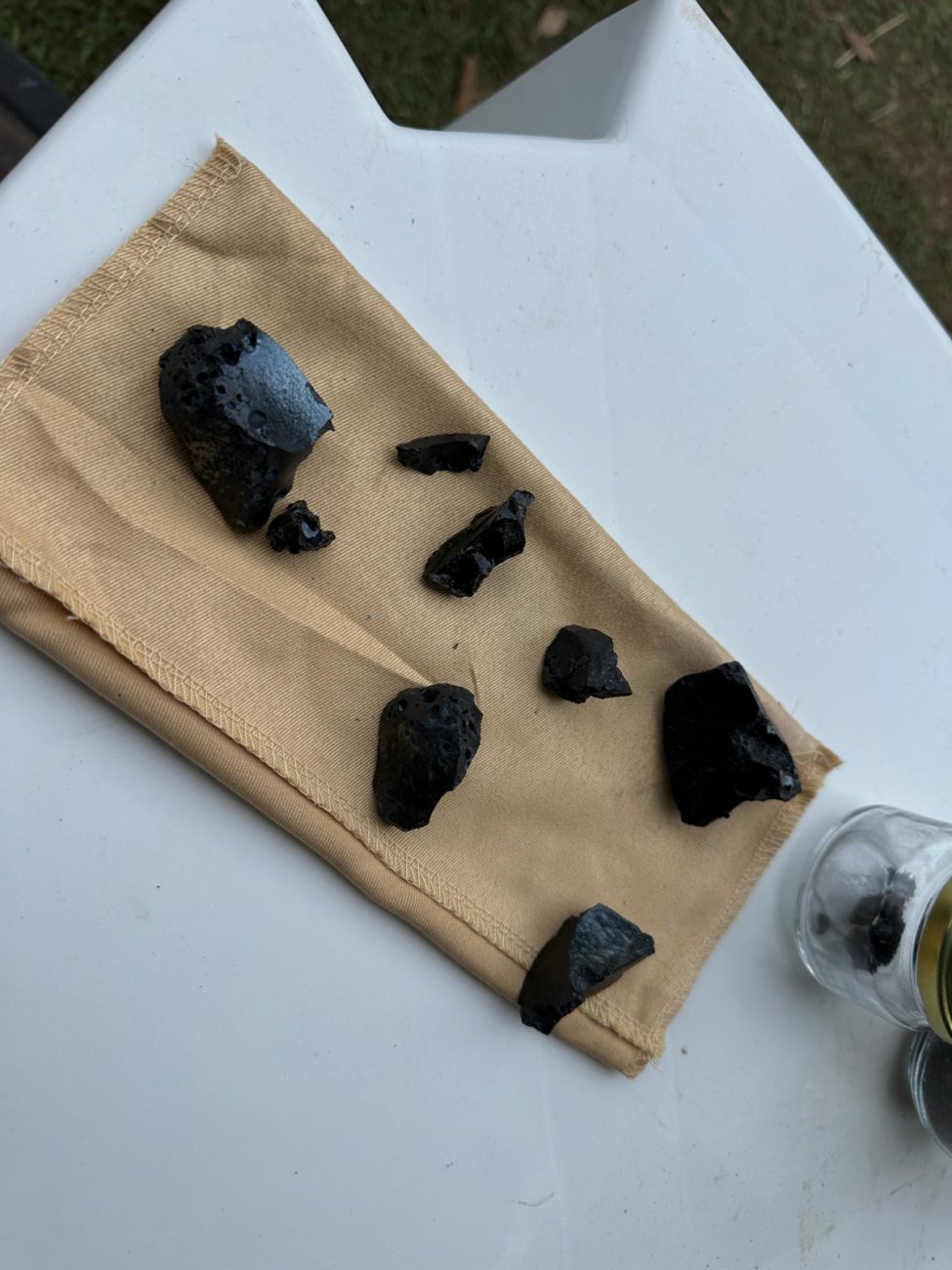 Foto mostra pedra inerte resultante de processo tecnológico