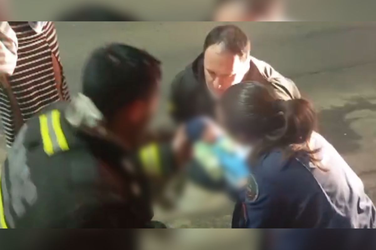 O repórter Genauro Stefanski flagrou a cena na madrugada de sexta-feira (13), em Videira; recém-nascido salvo em Videira