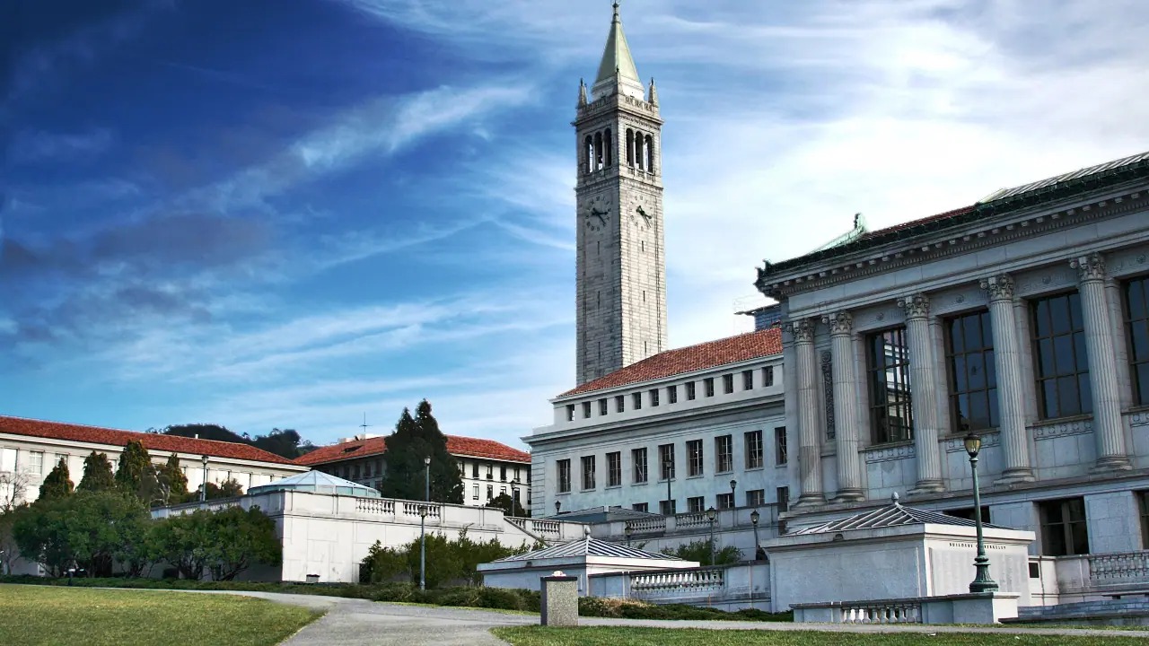 Universidade de Berkeley, onde foi desenvolvida a teoria “Sound Symbolism” (ou simbolismo sonoro)