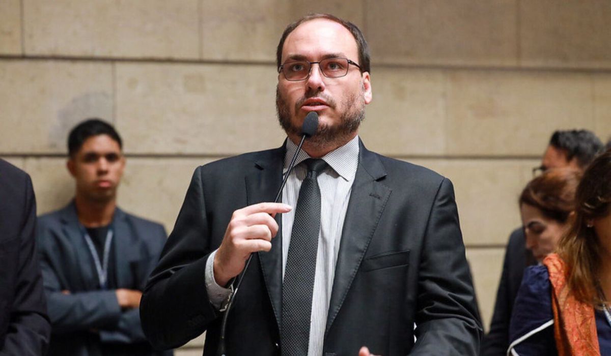 Carlos Bolsonaro, um dos candidatos de Bolsonaro ao Senado Federal em 2026