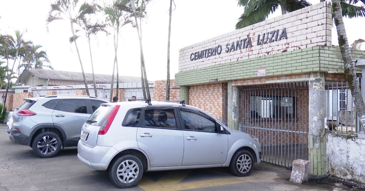 Fachada do Cemitério Santa Luzia