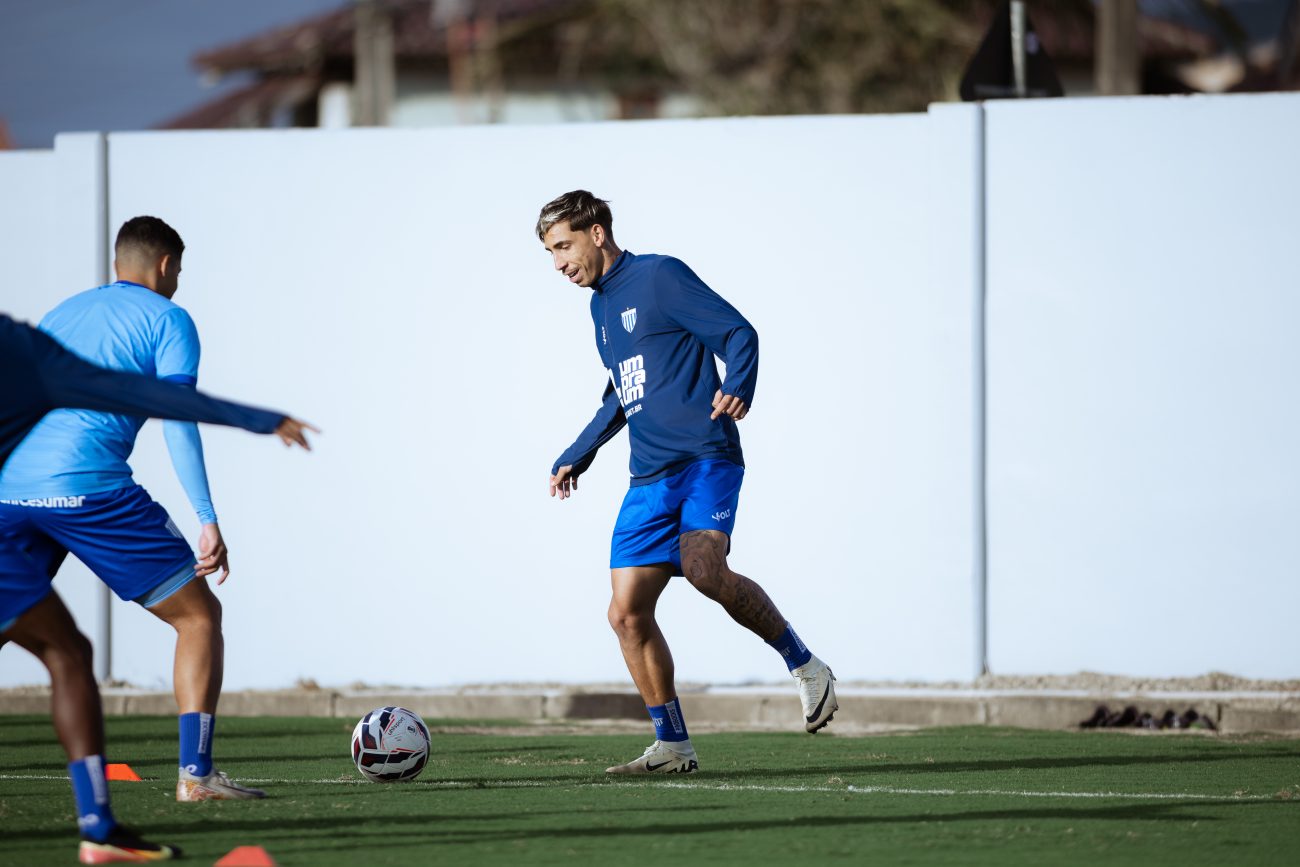 Na janela de transferências o Avaí trouxe o lateral esquerdo DG