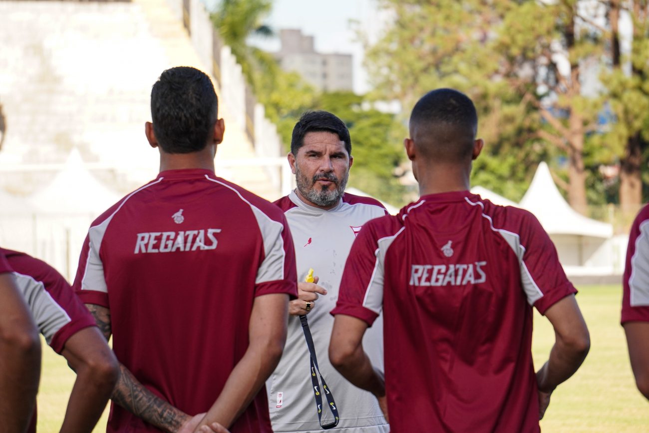Barroca durante treino do CRB