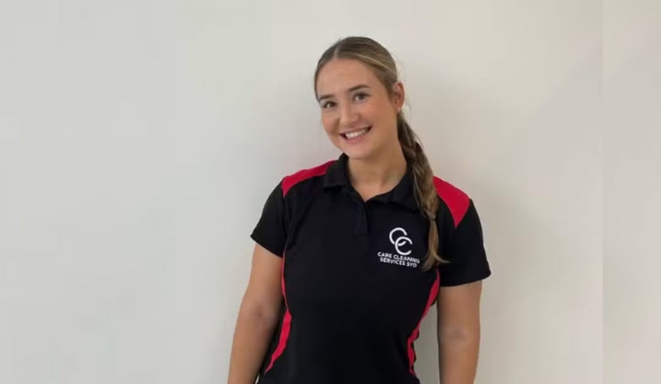 Charlotte é uma mulher de 21 anos, que limpa o que ninguém quer limpar e com isso lucra muito com sua própria empresa