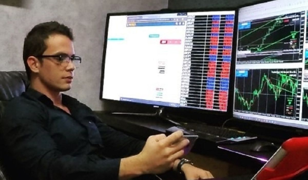 Empresário foi surpreendido pela ação de Ricardo, que entrou em seu quarto com uma faca e uma corda