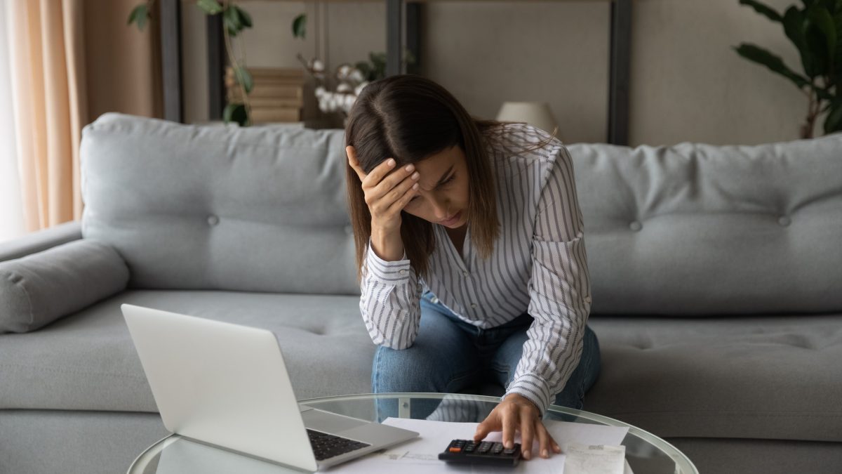 Liberte-se das Dívidas: Use o ChatGPT para Organizar suas Finanças e Sair do Vermelho (Guia Gratuito)
