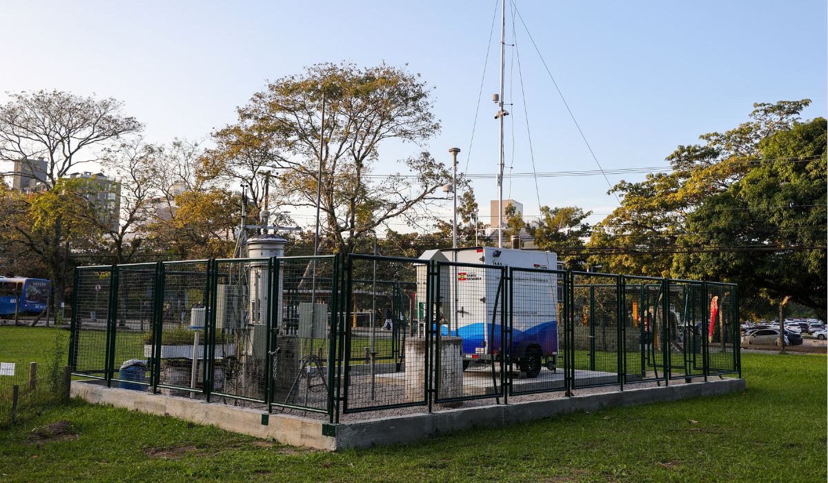 Estação de monitoramento do ar fica localizada no campus da UFSC ao lado da BU - Roberto Zacarias/SECOM/ND