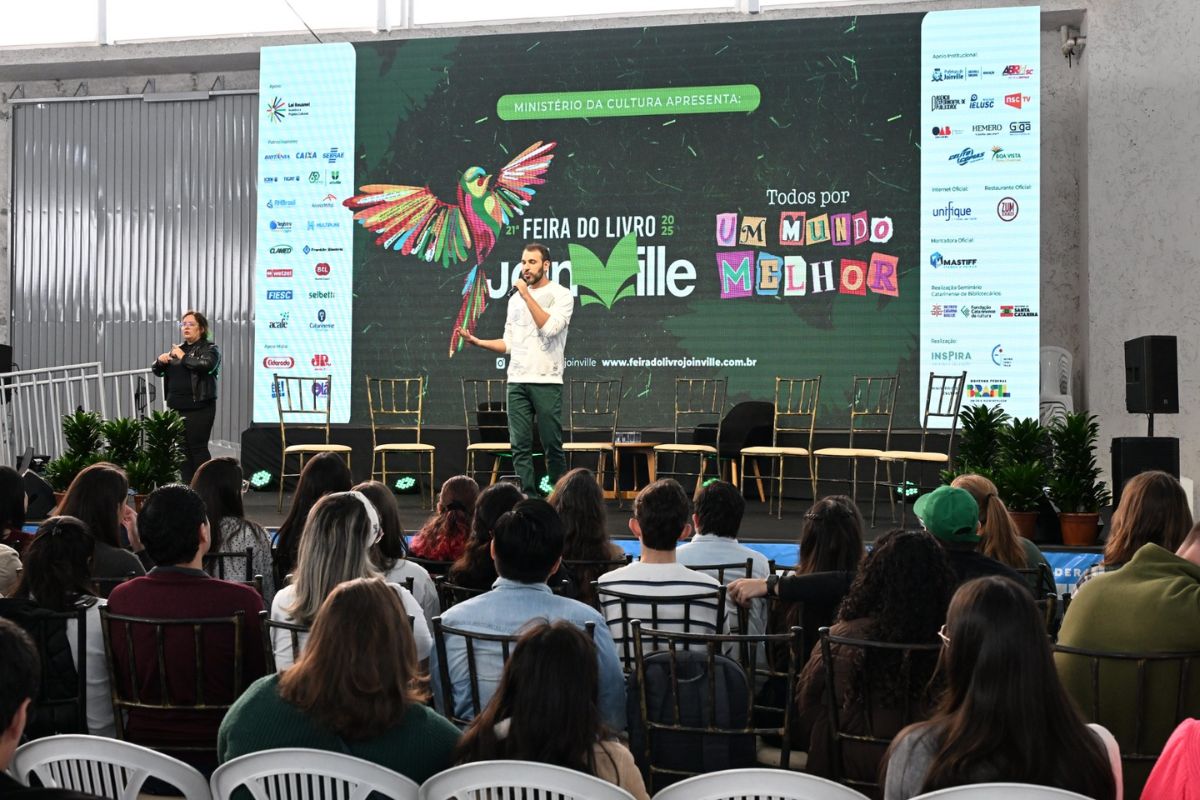 Painel na Feira do Livro de Joinville