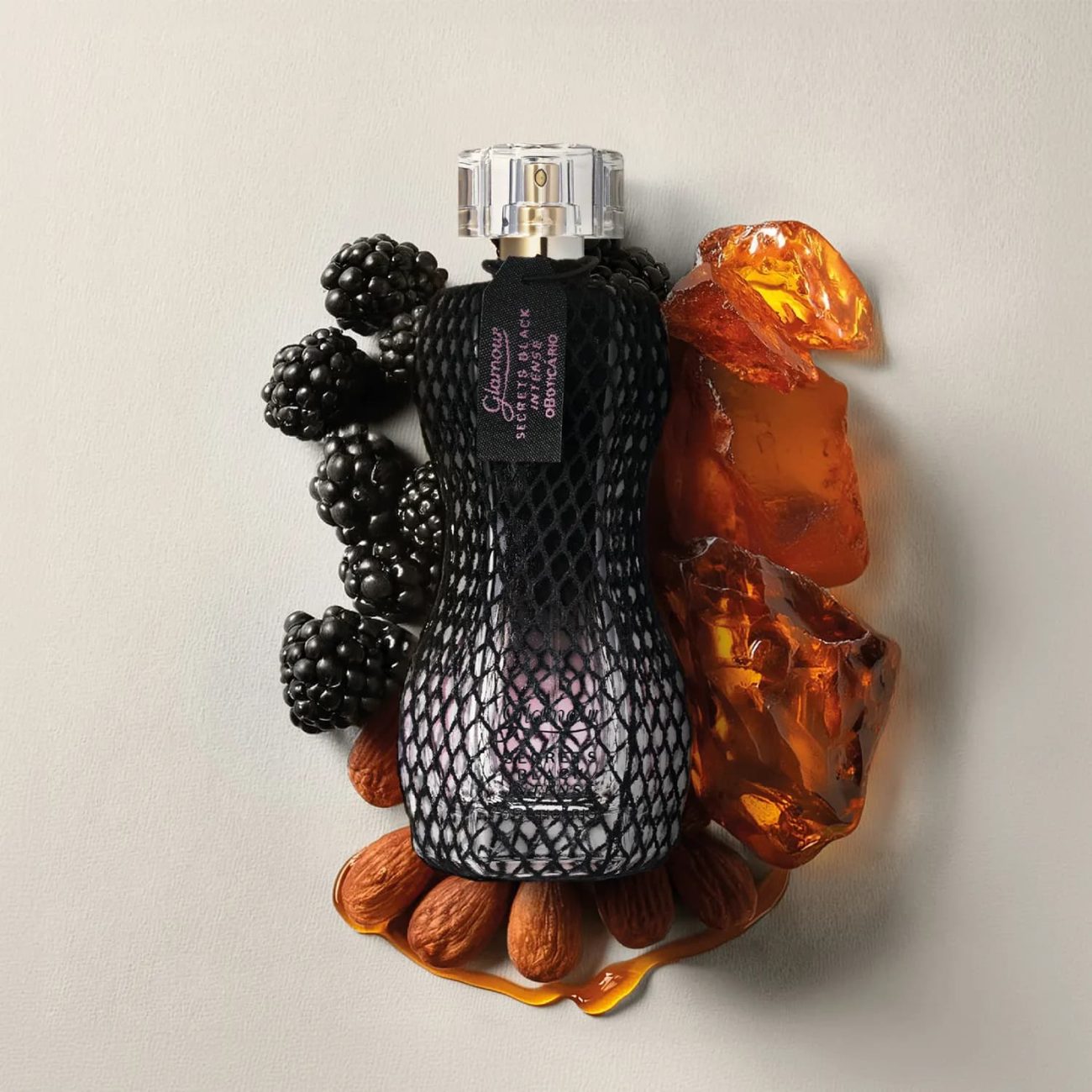 Glamour Secrets Black Intense, da Boticário