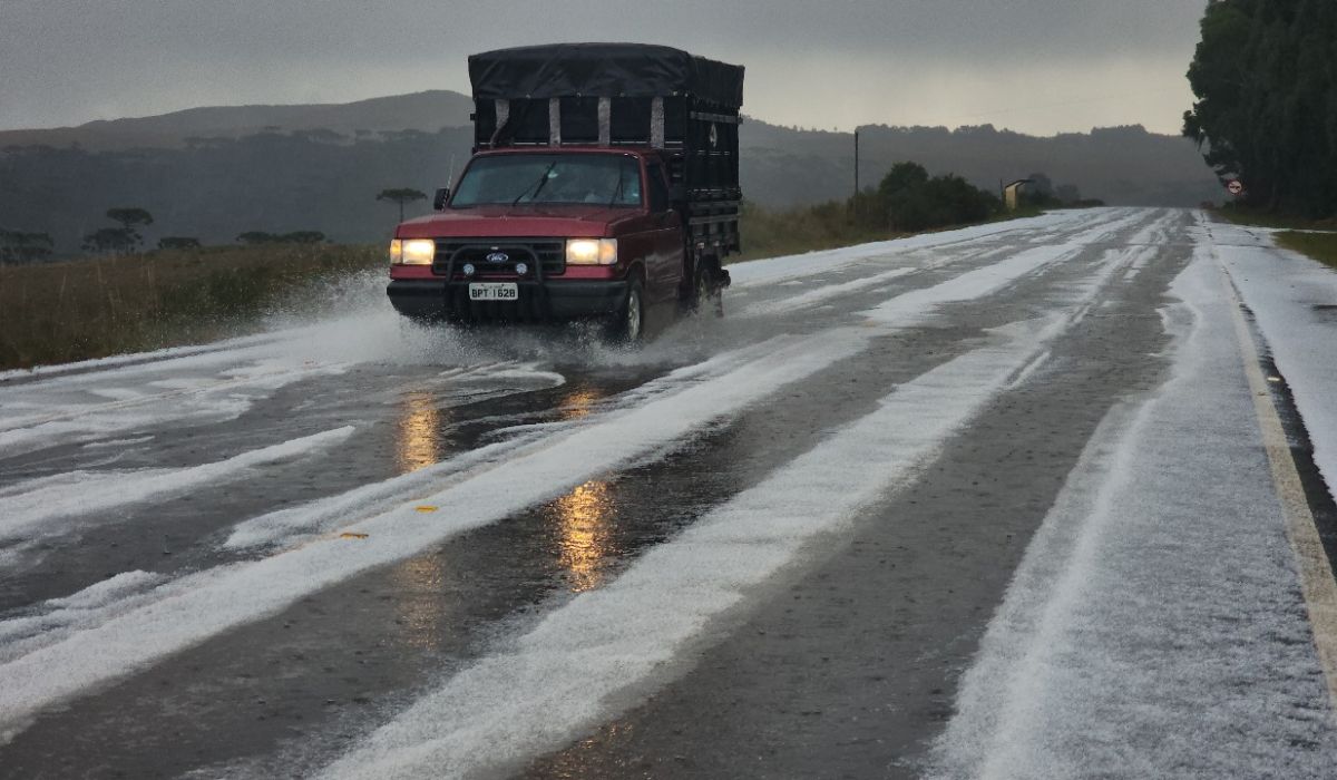Chuva de granizo em São Joaquim
