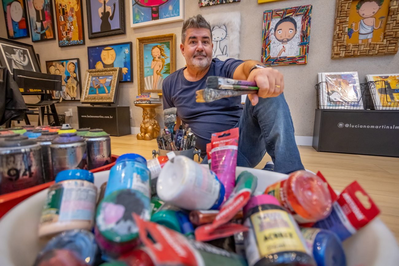 Obras de Luciano Martins tentam reduzir o sofrimento de pessoa em UTIs