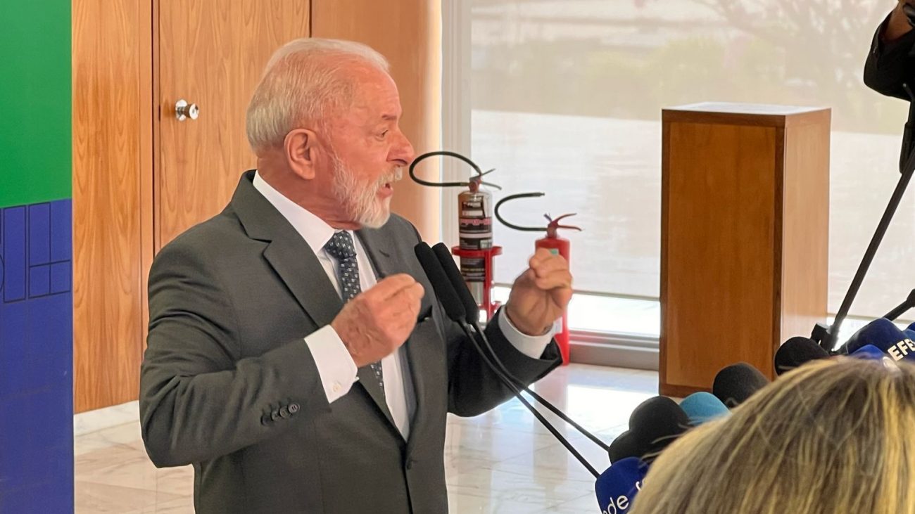 "Colocamos os órgãos responsáveis para investigar quem cometeu o erro", diz Lula sobre a fraude no INSS - Foto: Paulo Cesar da Luz/ND Mais