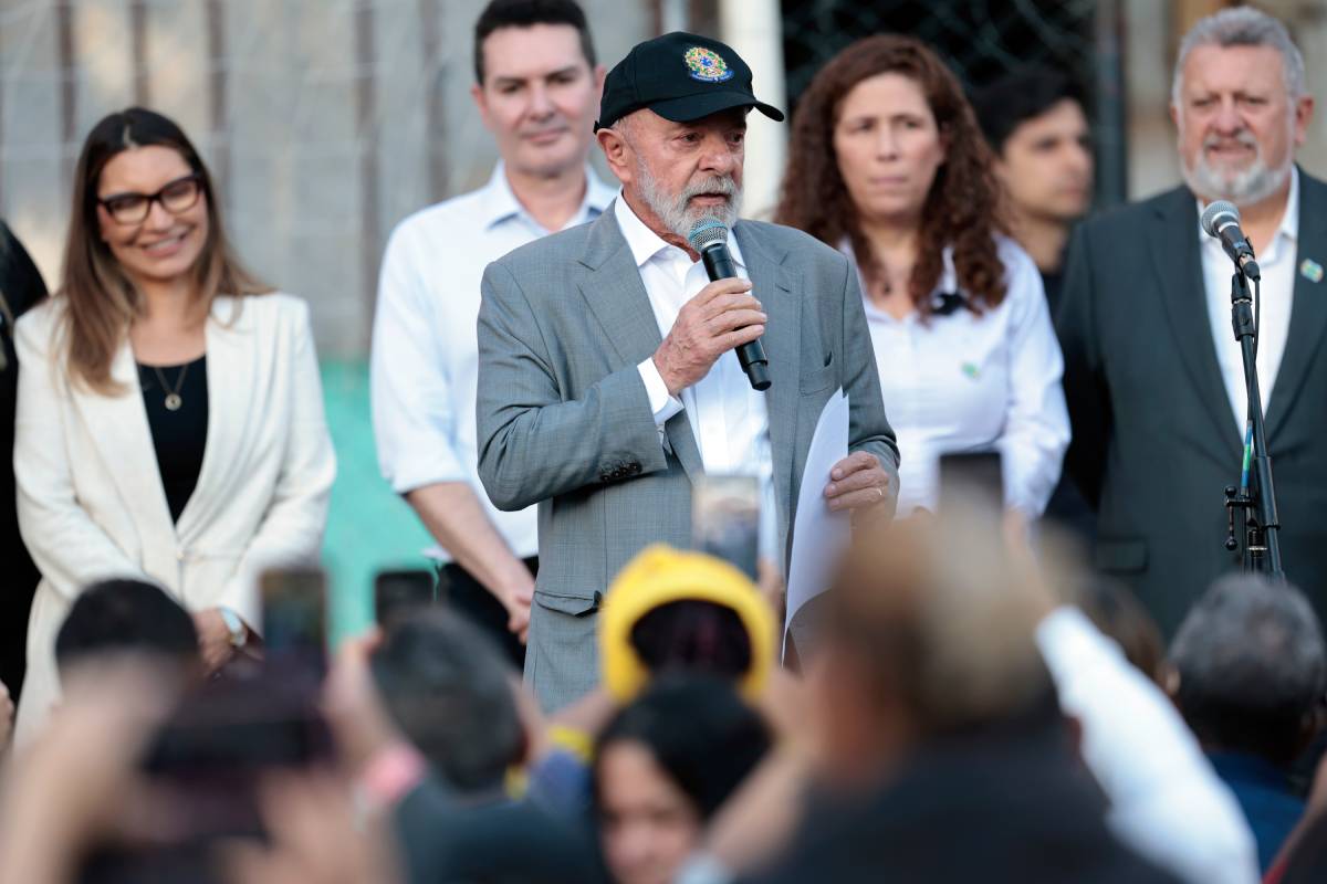 Primeiro ataque direto de Lula a Tarcísio ocorreu em junho, durante agenda na Favela do Moinho, em São Paulo, quando o presidente criticou ação do governo estadual na comunidade – Foto: Paulo Pinto/Agência Brasil/ND