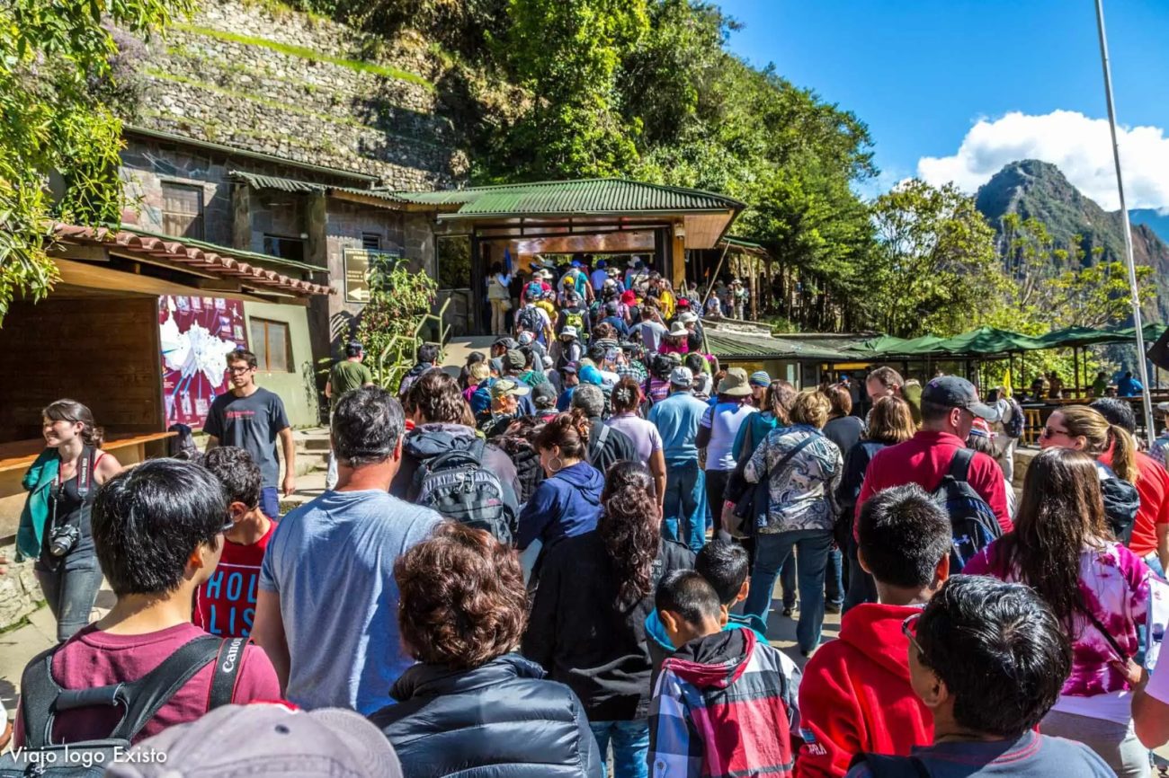 Machu Picchu lotada