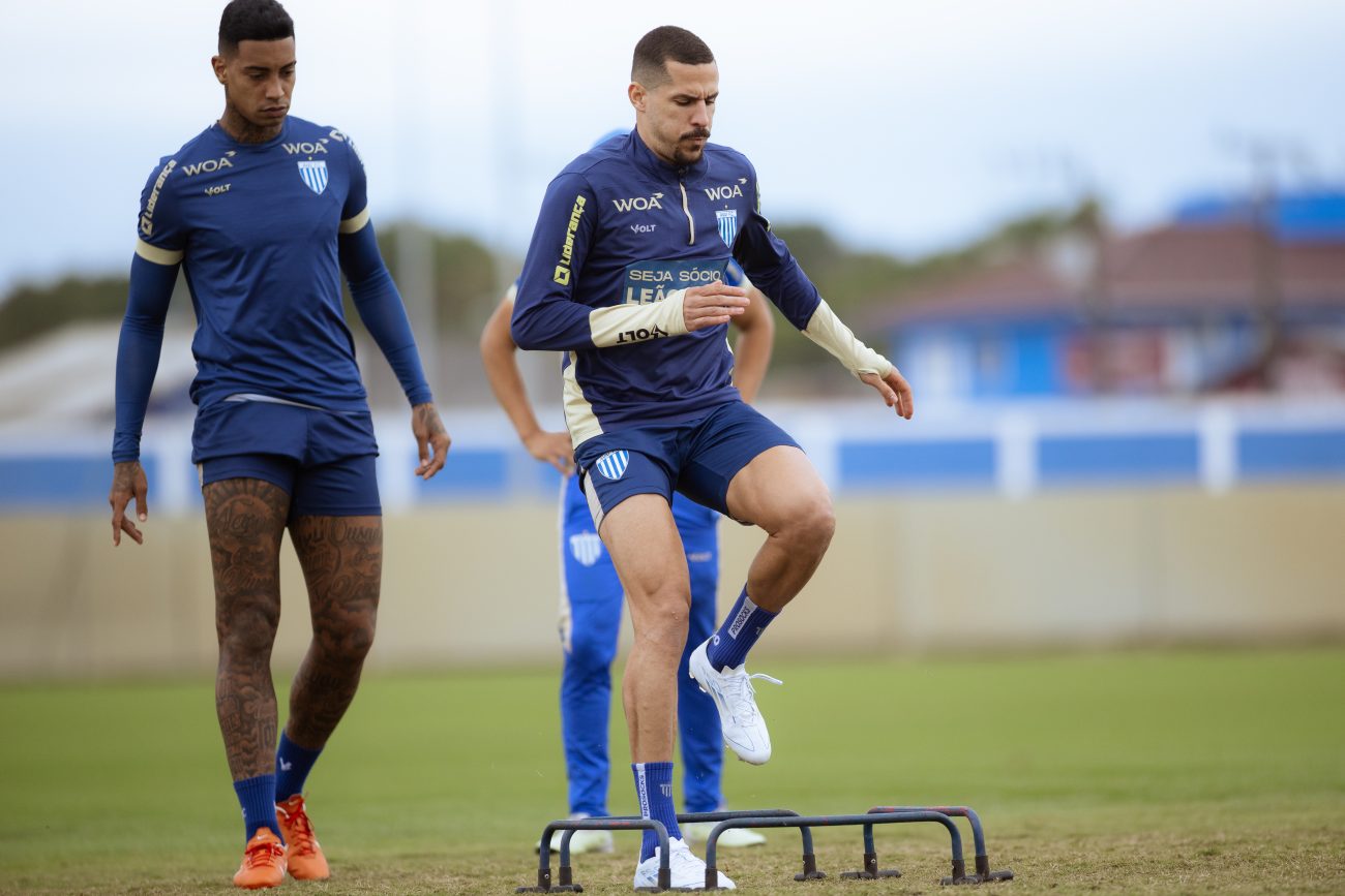 M&aacute;rio S&eacute;rgio se recupera de les&atilde;o no ombro – Foto: Guilherme Griebeler/AFC/ND