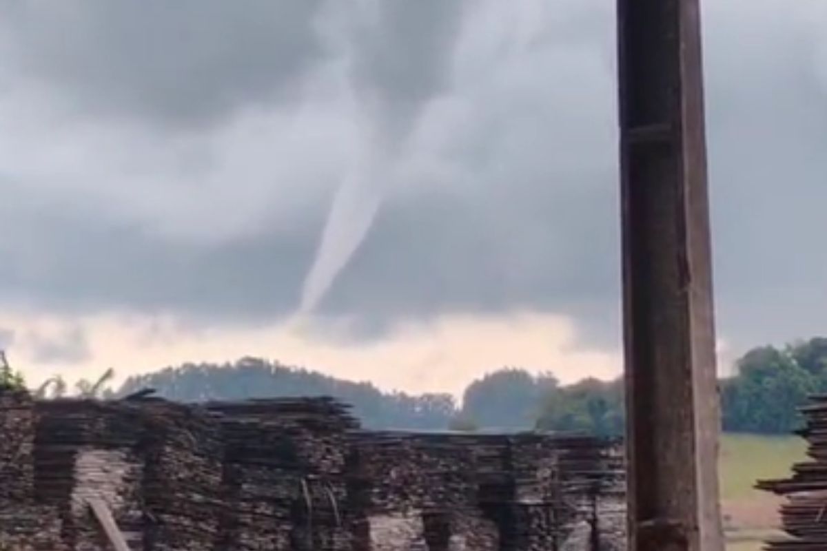 Moradores de Lajeado Grande flagraram o fen&ocirc;meno raro. – Foto: Ad&atilde;o Roque Lopes de Almeida/ND