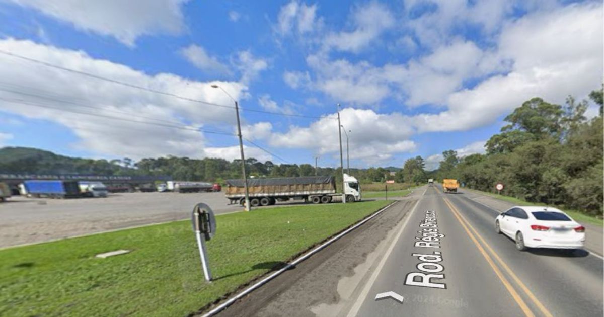 Manobra de caminhões termina em acidente no pátio de posto - Reprodução/Google Maps/ND