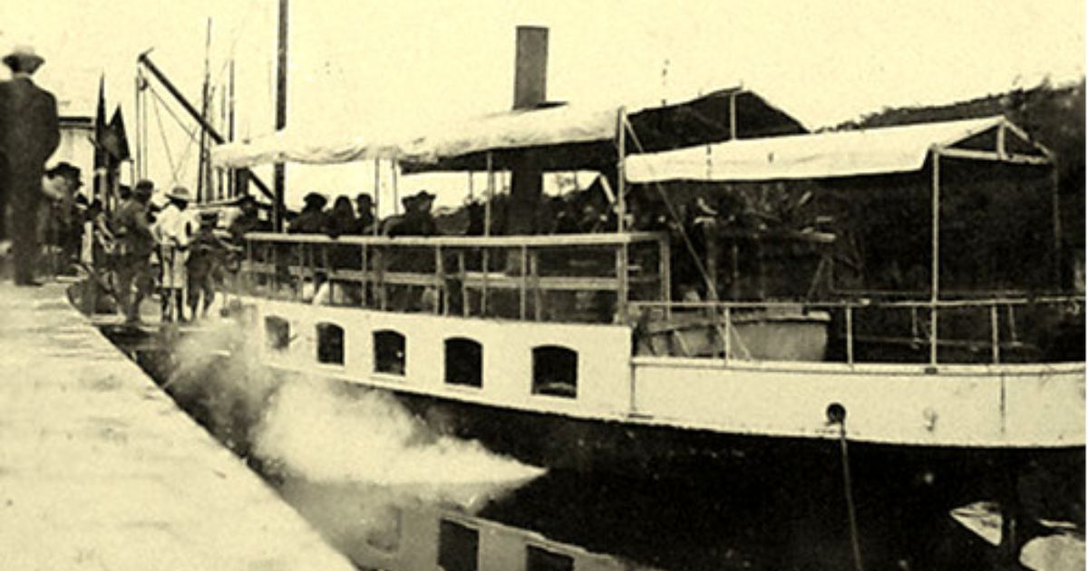 O estaleiro e o Vapor Dona Francisca - Divulgação/Arquivo Histórico/ND