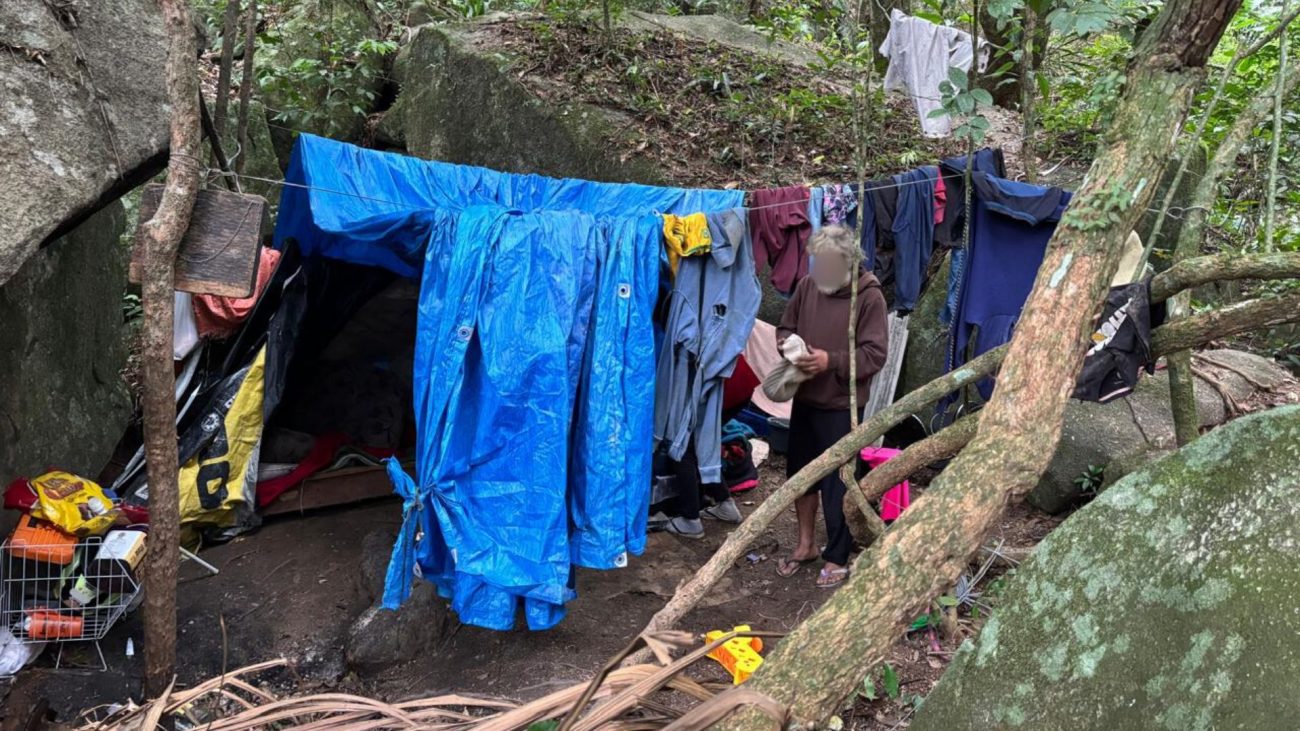 Foto mostra um dos acampamentos feitos em terrenos invadidos