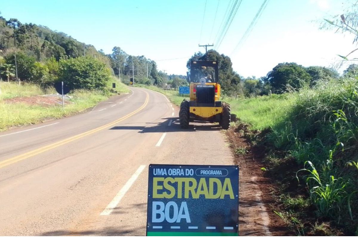 SC-305 atinge 40% de execução e conta com 12 km em concreto na rodovia
