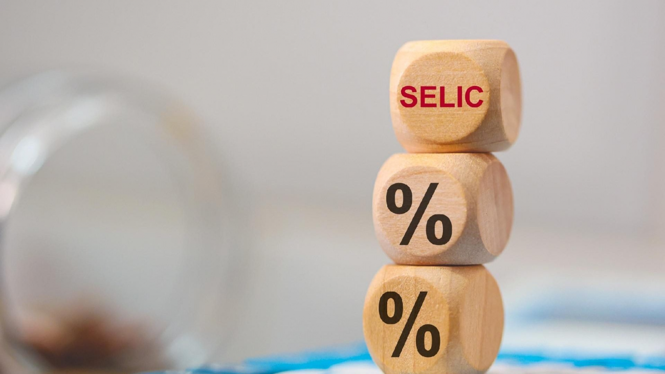 Relatório Focus revisa Selic de 2025 para baixo; EQI ainda vê chance de lucro de 18% ao ano – Foto: selic-copom-btg-1920×1080