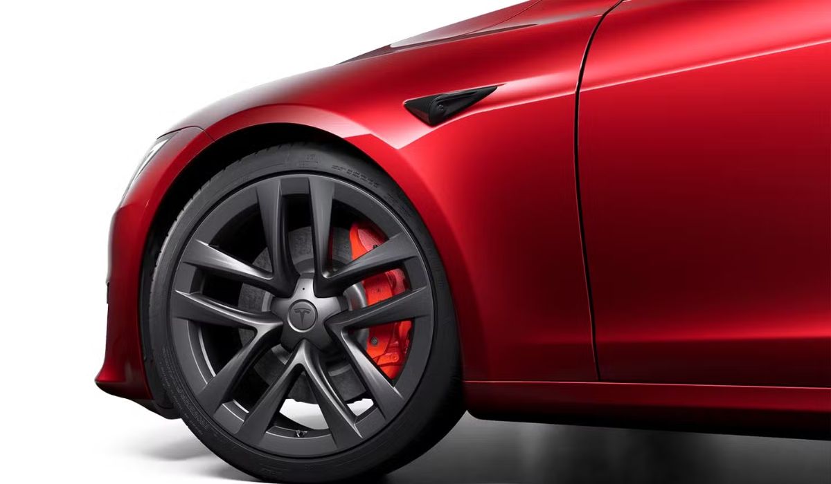 Trump x Musk: presidente americano quer se desfazer de automóvel da Tesla - Divulgação/Tesla