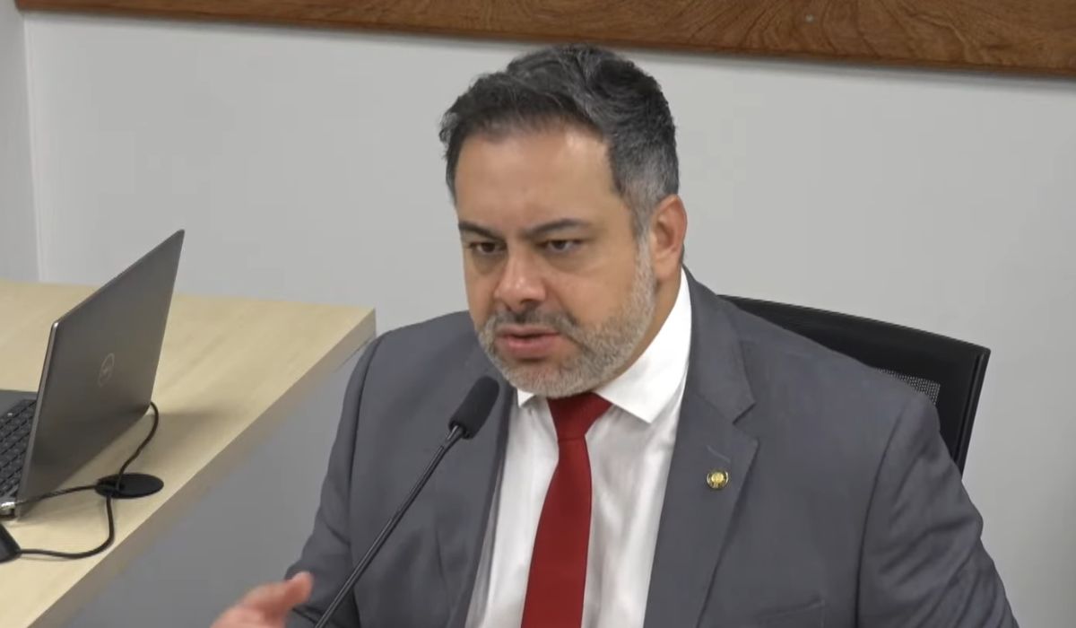 Thiago Marostoni ressalta acontecimentos no Rio de Janeiro em votação sobre a proibição de músicas com apologia ao crime