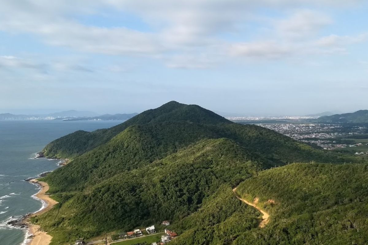 Penha oferece variedade belezas naturais, mais de 20 praias e passeios diferentes - Divulgação/Prefeitura de Penha/ND
