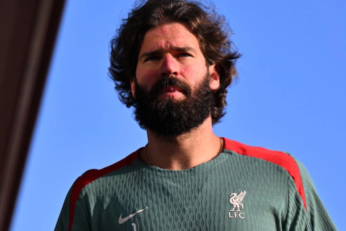 Alisson Becker foi indicado ao troféu Yashin – Foto: Liverpool/Divulgação