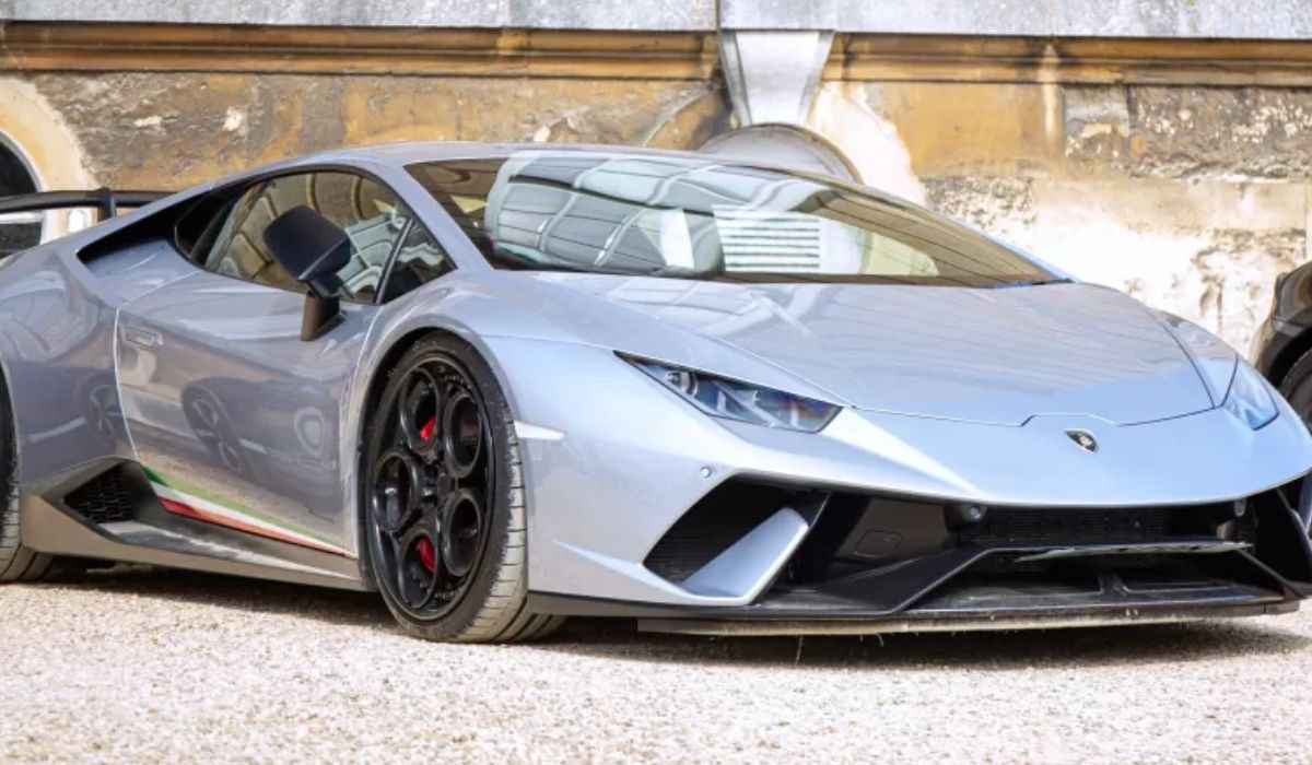 Lamborghini Huracán foi o modelo do carro envolvido em acidente de Diogo Jota e André Silva – Foto: UOL/Reprodução