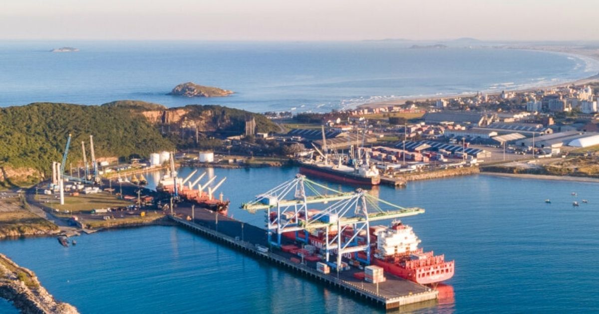 Vista aérea do Porto de Imbituba, em Santa CatarinaFoto: Reprodução/Porto de Imbituba/ND