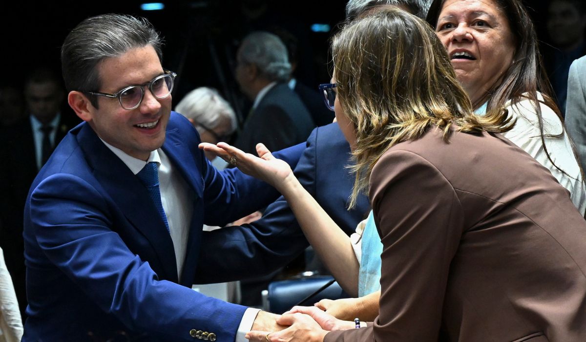 PEC contra o STF