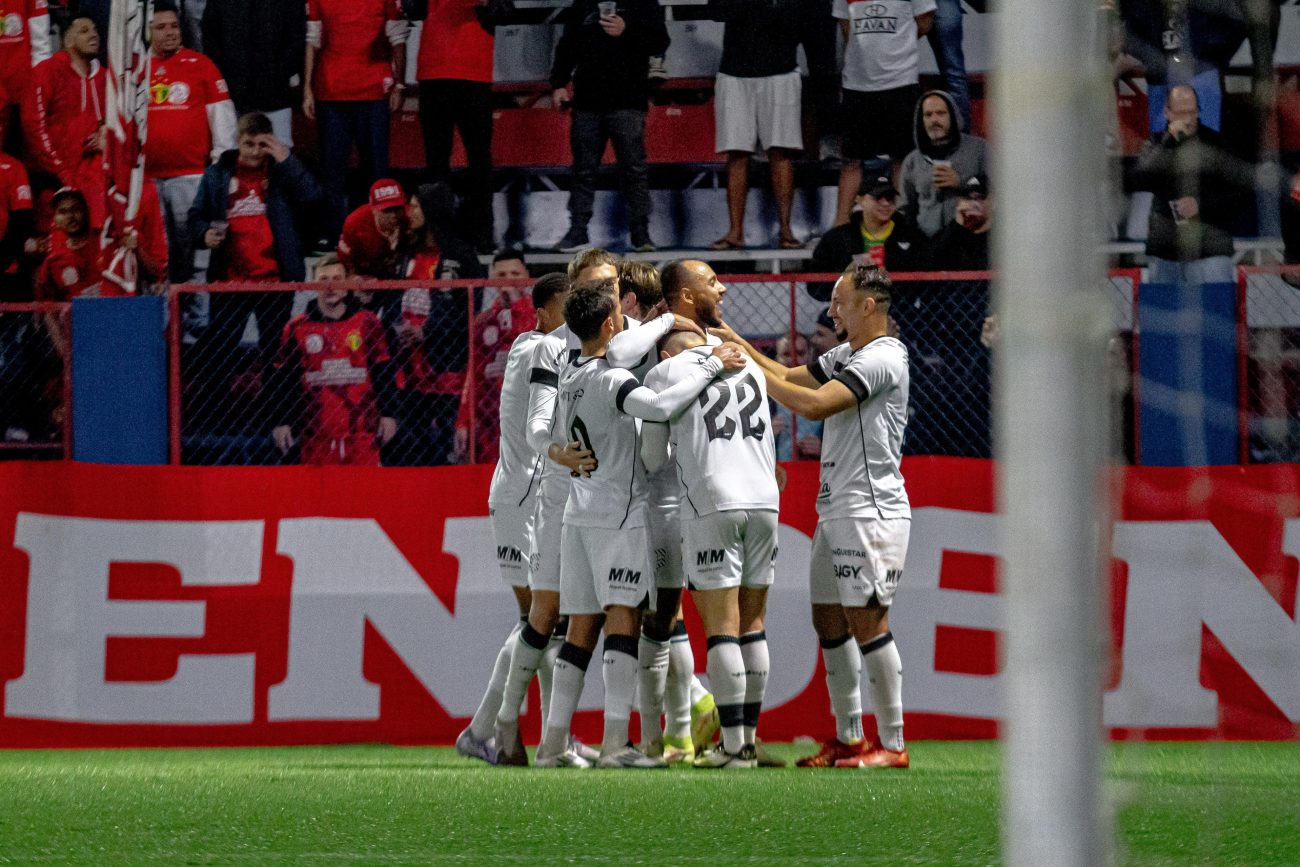 Figueirense venceu o Brusque e depois não ganhou mais
