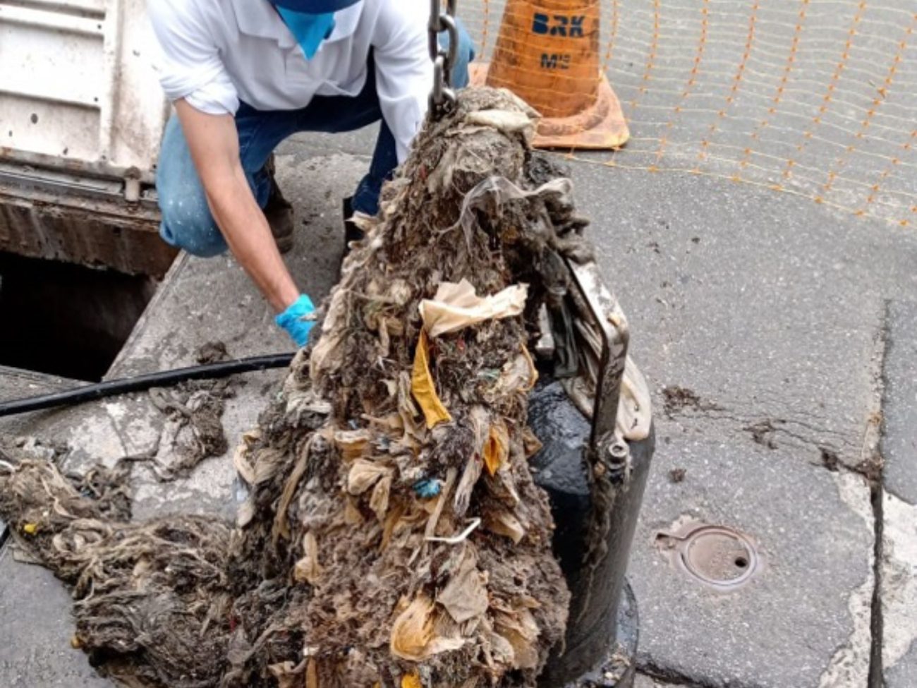 itens inusitados descartados em Blumenau