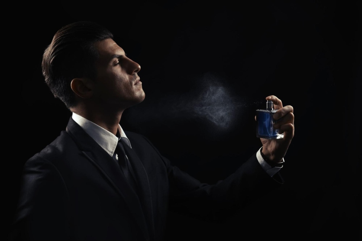 Perfumes masculinos para quem deseja passar uma imagem de elegante 