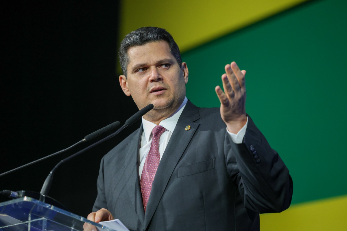 Davi Alcolumbre: a trajetória política do senador amapaense