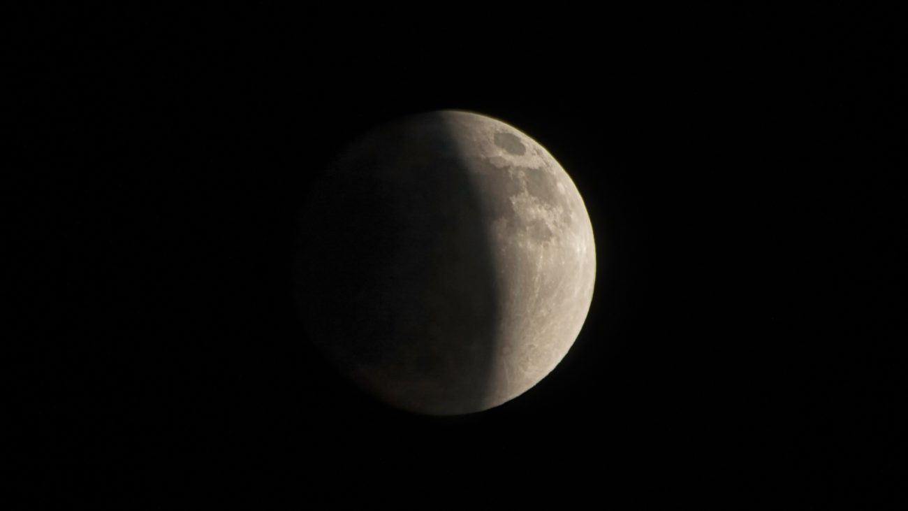 A fase da Lua Cheia, um período que traz consigo várias influências sutis, mas significativas, sobre diferentes aspectos da vida; veja qual a fase da lua hoje – Foto: Canva/ND
