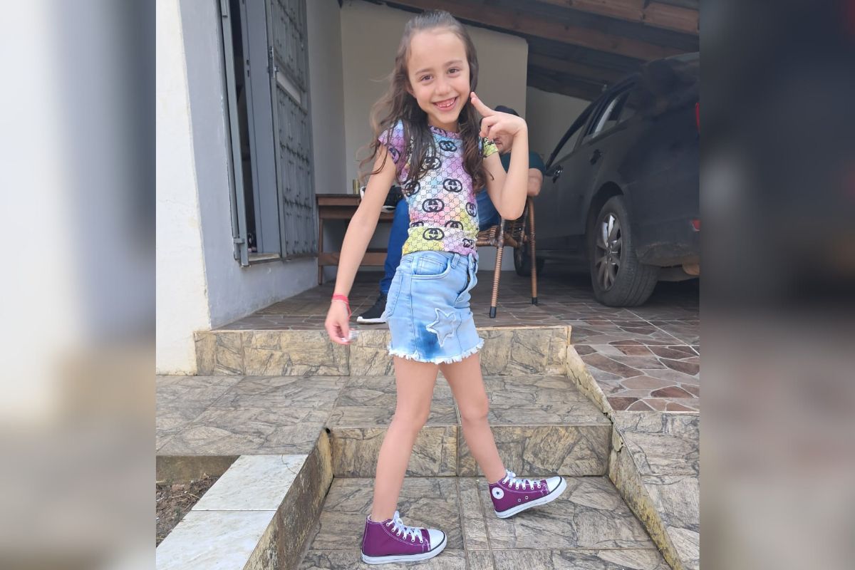 Helena, menina que foi atropelada