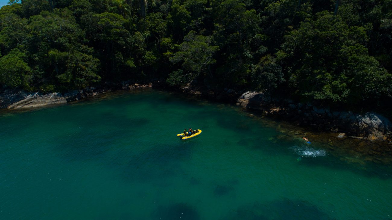 Praia da Lagoinha, em Bombinhas. - Sectur Bombinhas/ND