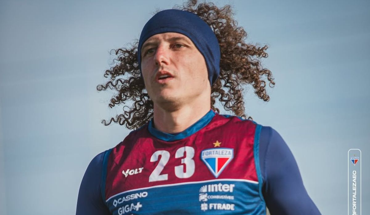 O zagueiro David Luiz - O zagueiro David Luiz-1