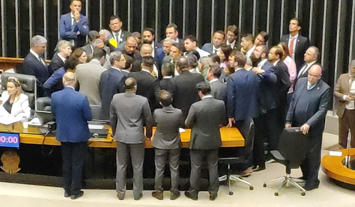 Deputados negociam realização de sessão na Câmara - Apolos Neto/Assessoria do Zucco