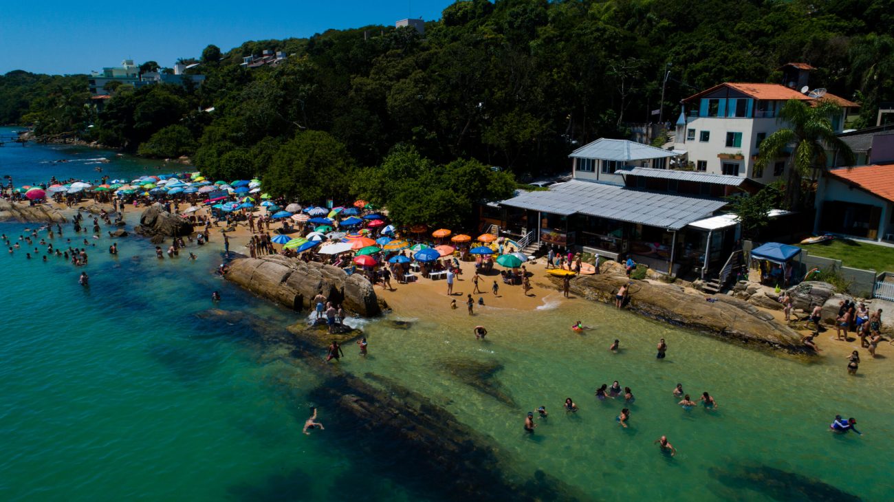 Águas são tão calmas quanto as de uma lagoa. - Sectur Bombinhas/ND