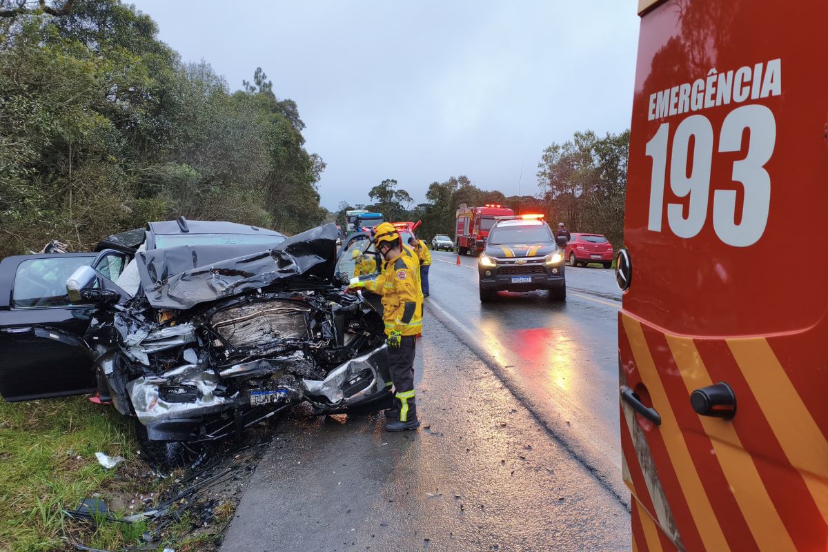 Servidor de prefeitura de SC morre em colisão frontal na BR-470