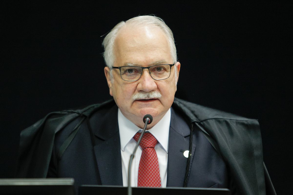 Para o ministro Edson Fachin, a ação judicial movida em tribunal americano representa uma ameaça direta à independência do Judiciário e à soberania nacionalFoto: Divulgação/STF/ND Mais